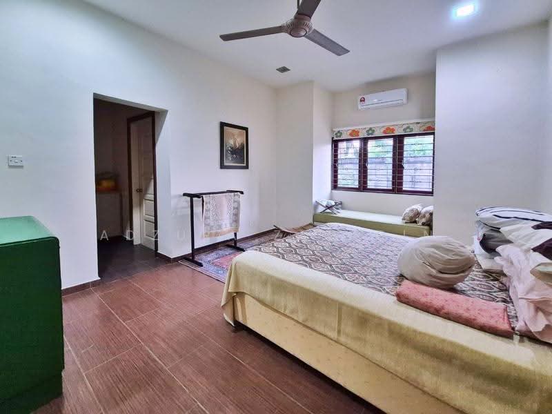 Bungalow House for Sale in Seksyen 6 (Kota Damansara) - Adzura Zamedin - PropertyGuru.com.my