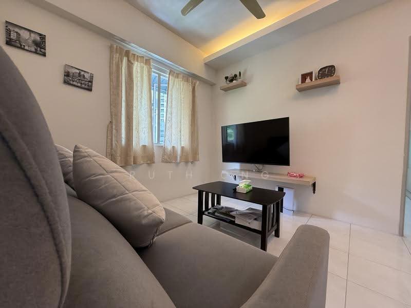 Pangsapuri untuk Dijual di Taman Bukit Erskine - Ruth Ong - Living Room - PropertyGuru.com.my
