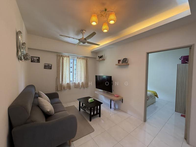 Pangsapuri untuk Dijual di Taman Bukit Erskine - Ruth Ong - Living Room - PropertyGuru.com.my