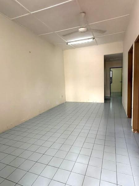 1-storey Terraced House for Sale in Taman Johor Jaya (Johor Bahru) - Karl Lim - Interior - PropertyGuru.com.my