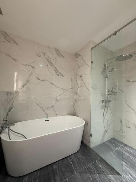 Kediaman Servis untuk Disewa di Core Residence @ TRX - Catherine Chai - Bathroom - PropertyGuru.com.my