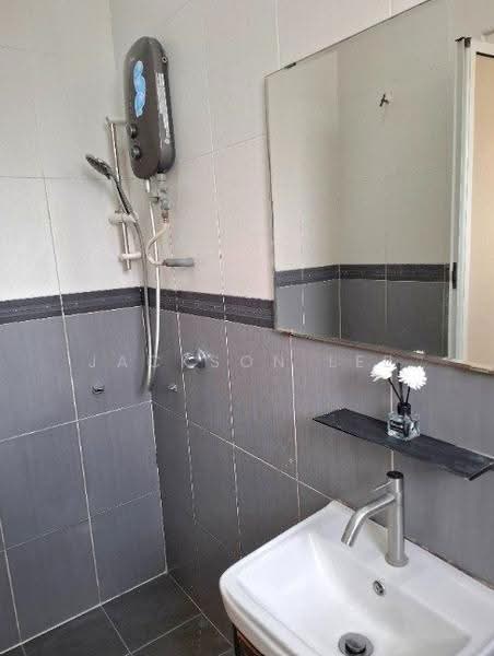 2-storey Terraced House for Rent in Bandar Putra Permai (Seri Kembangan) - Jackson Lee - Bathroom - PropertyGuru.com.my