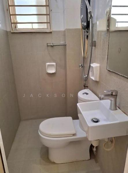 2-storey Terraced House for Rent in Bandar Putra Permai (Seri Kembangan) - Jackson Lee - Bathroom - PropertyGuru.com.my