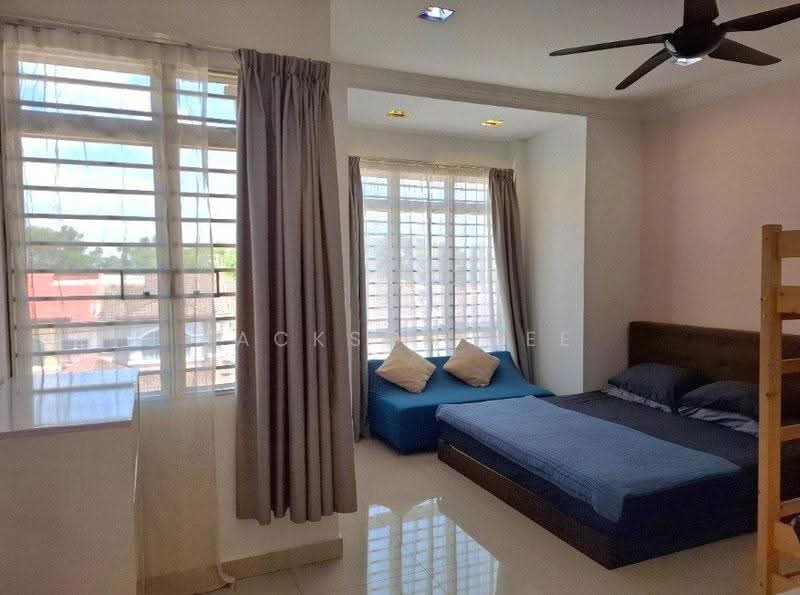 2-storey Terraced House for Rent in Bandar Putra Permai (Seri Kembangan) - Jackson Lee - Bedroom - PropertyGuru.com.my