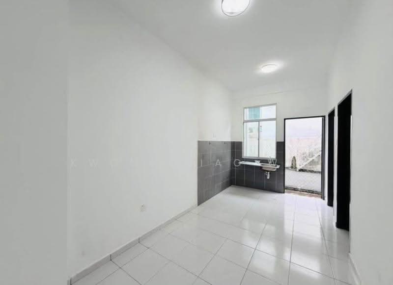 Rumah Teres 2-Tingkat untuk Disewa di Taman Scientex Rawang (Rawang) - Kwong Xiao Wei - Kitchen - PropertyGuru.com.my