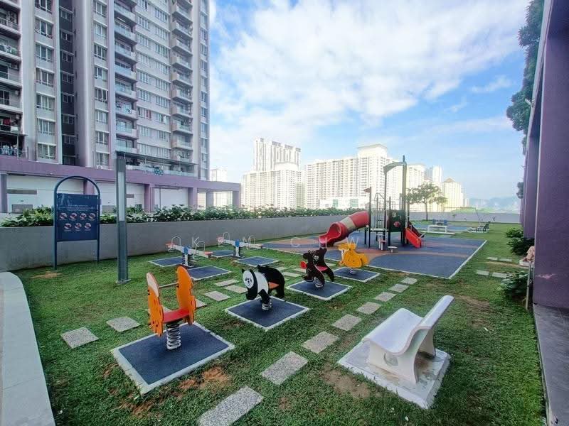Kediaman Servis untuk Dijual di Platinum Lake PV 21 - Ken Chw - Exterior - PropertyGuru.com.my