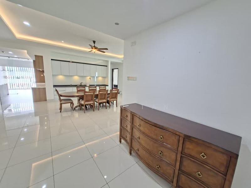 Kondominium untuk Disewa di One Tanjong Condominium - Gavin Tan - Dining Room - PropertyGuru.com.my