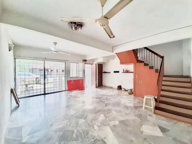 Rumah Teres 2-Tingkat untuk Dijual di Shah Alam (Selangor) - Norafian SMH - Living Room - PropertyGuru.com.my