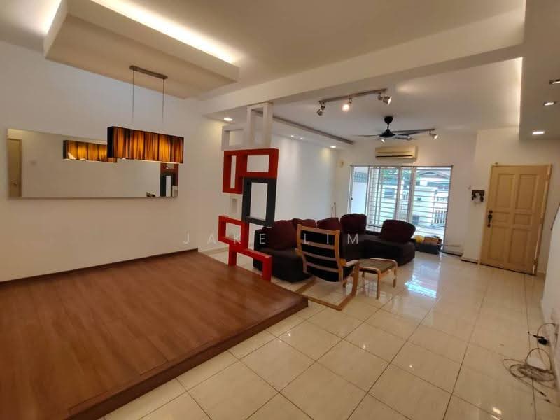 Rumah Teres 2.5-Tingkat untuk Dijual di Taman Bukit Serdang (Seri Kembangan) - Jake Lim - PropertyGuru.com.my