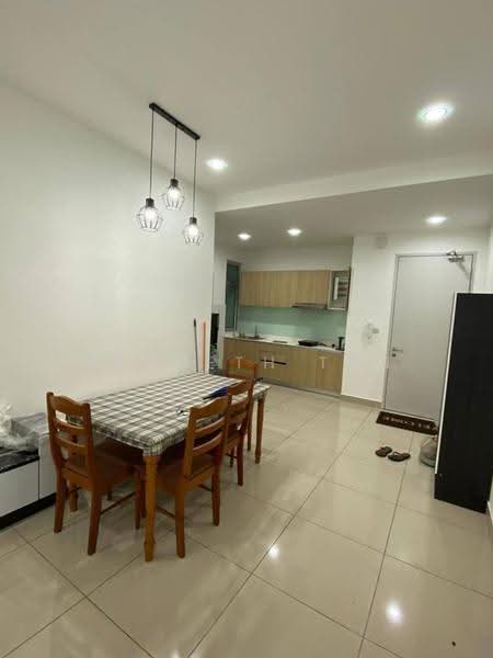 Kediaman Servis untuk Disewa di Meridin Bayvue Serviced Apartment - Kenneth Tan - Kitchen - PropertyGuru.com.my