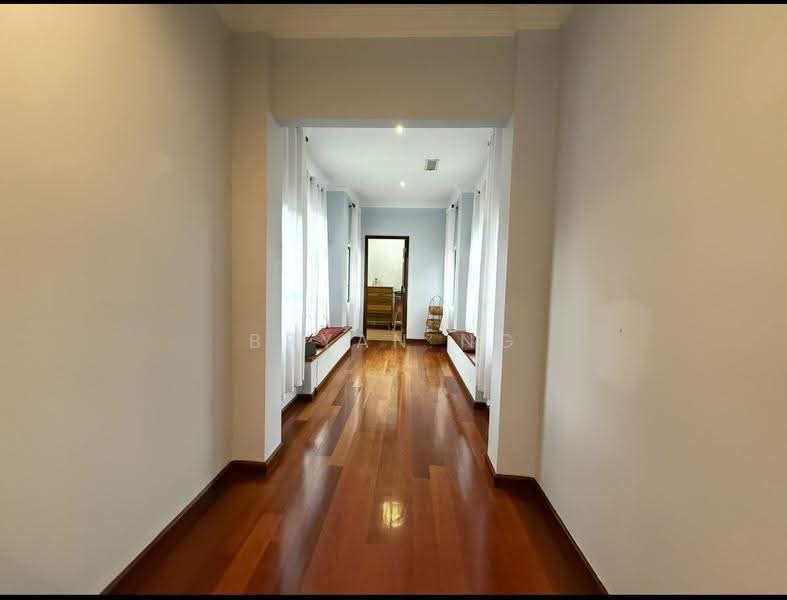 Bungalow House untuk Disewa di Country Heights (Kajang) - Bryan Ng - Corridor - PropertyGuru.com.my