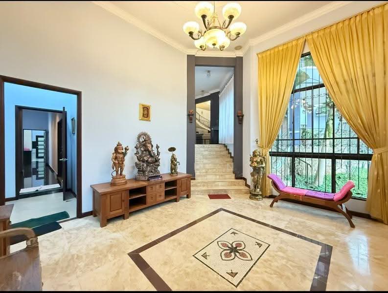 Bungalow House untuk Disewa di Country Heights (Kajang) - Bryan Ng - Entrance - PropertyGuru.com.my