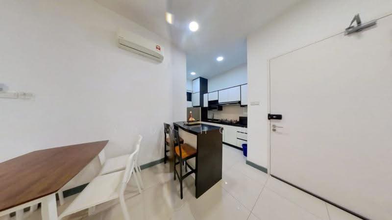Kediaman Servis untuk Dijual di South View - Eddy Hong - Kitchen - PropertyGuru.com.my