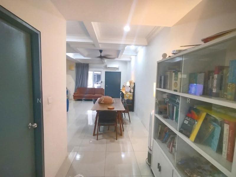 2-storey Terraced House for Sale in Cyberjaya (Selangor) - NoraFizah Gapar - Living Room - PropertyGuru.com.my