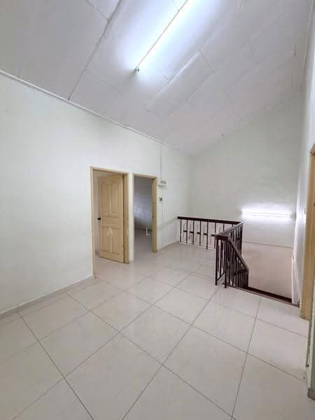 2-storey Terraced House for Sale in Taman Pelangi (Johor Bahru) - Karl Lim - Interior - PropertyGuru.com.my