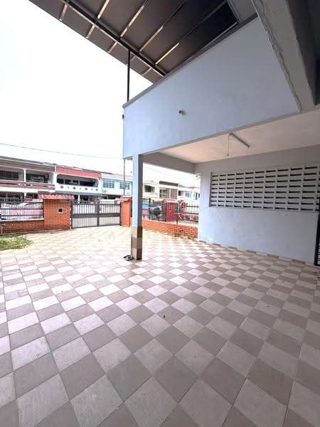 2-storey Terraced House for Sale in Taman Pelangi (Johor Bahru) - Karl Lim - Exterior - PropertyGuru.com.my