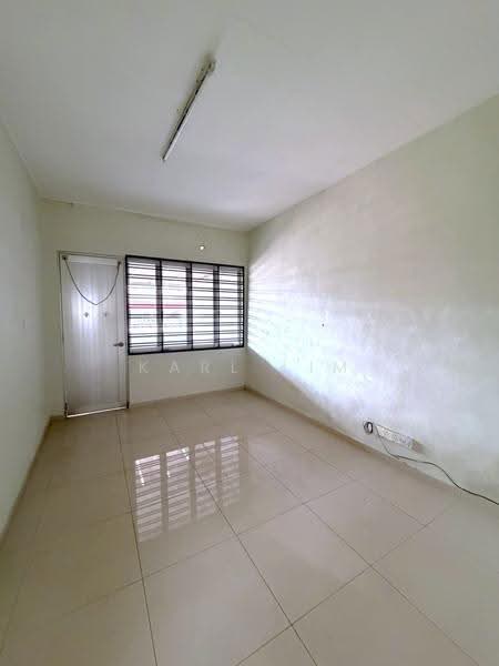 2-storey Terraced House for Sale in Taman Pelangi (Johor Bahru) - Karl Lim - Interior - PropertyGuru.com.my