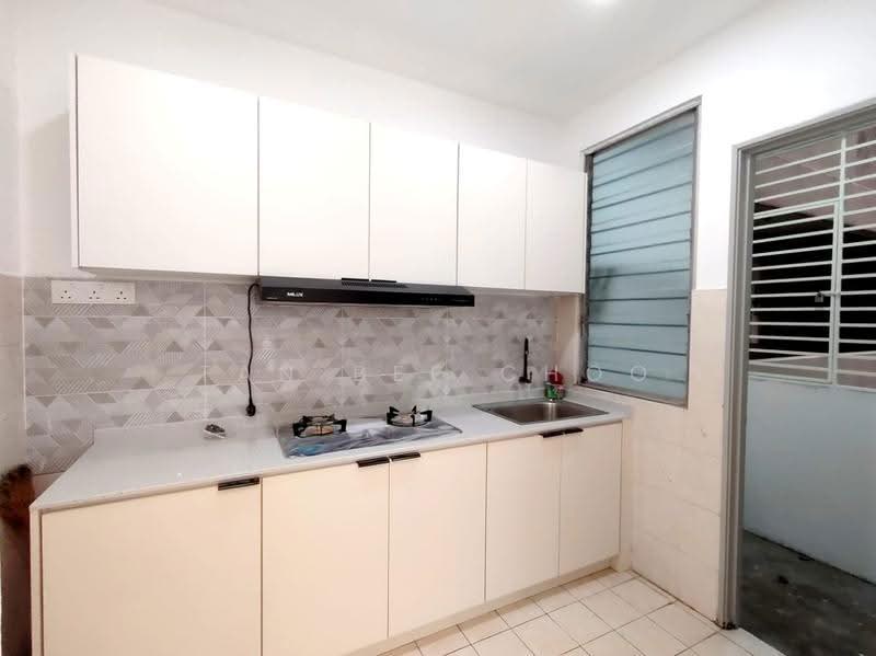 Apartment for Sale at Baiduri Court Apartment - Tan Bee Choo - Kitchen - PropertyGuru.com.my