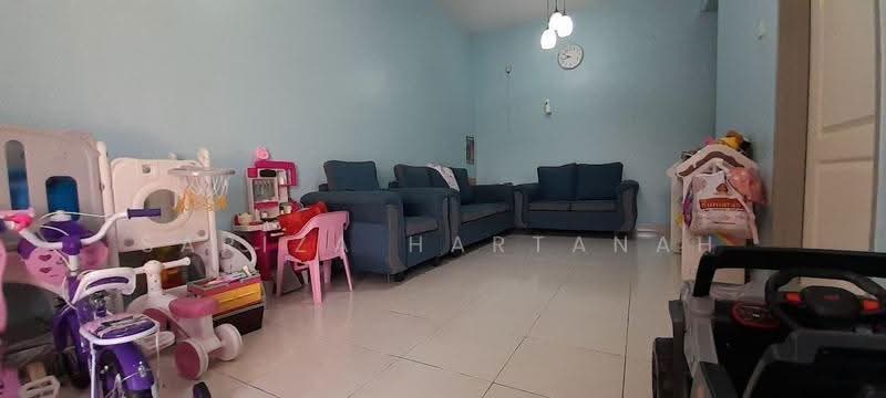 Rumah Teres 1-Tingkat untuk Dijual di Klang (Selangor) - Sariza Hartanah - Living Room - PropertyGuru.com.my