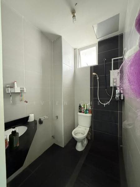 Condominium for Sale at The Oasis - Vivien Chew - Bathroom - PropertyGuru.com.my