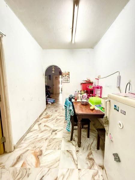 2-storey Terraced House for Sale in Bandar Rinching Seksyen 1 (Semenyih) - Azli Ibrahim - Corridor - PropertyGuru.com.my