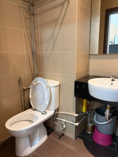 Kondominium untuk Disewa di KSL D'Esplanade Residence - Janessa Lim - Bathroom - PropertyGuru.com.my