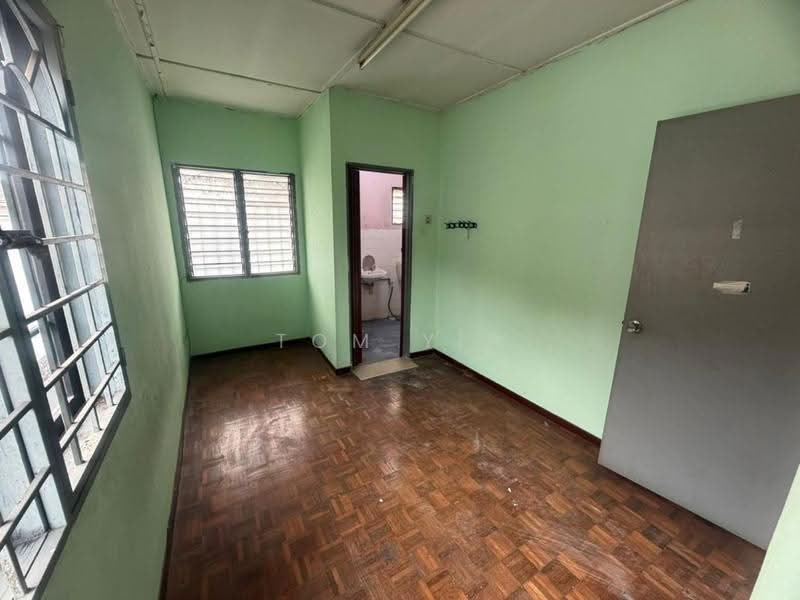 Rumah Teres 2-Tingkat untuk Dijual di Bandar Country Homes (Rawang) - Tom Yip - Interior - PropertyGuru.com.my