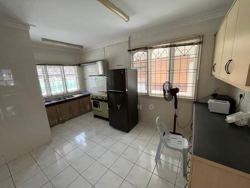 2-storey Terraced House for Rent in Kenny Hill (Kuching) - Lily Ng - Kitchen - PropertyGuru.com.my