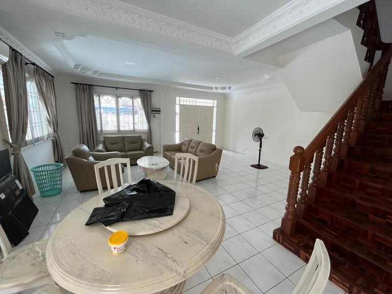 2-storey Terraced House for Rent in Kenny Hill (Kuching) - Lily Ng - Living Room - PropertyGuru.com.my