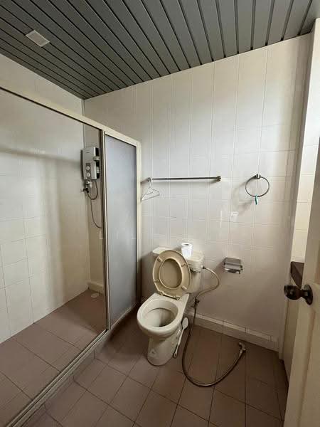 2-storey Terraced House for Rent in Kenny Hill (Kuching) - Lily Ng - Bathroom - PropertyGuru.com.my