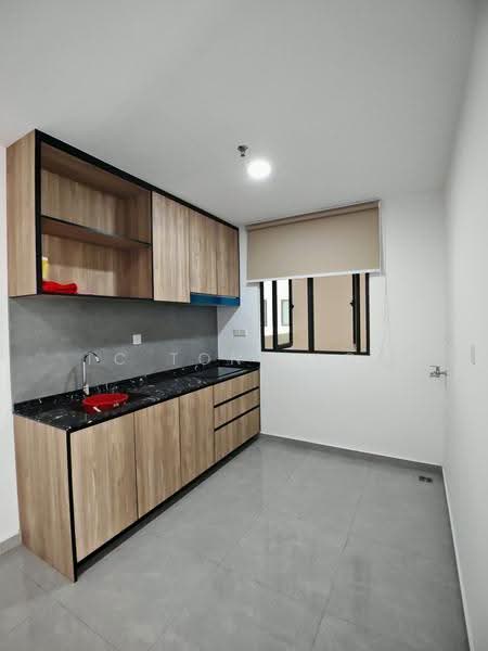 Service Residence for Sale at Savana @ Utropolis - TC Tong Loh - Kitchen - PropertyGuru.com.my