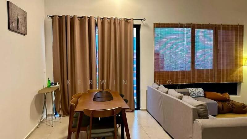 Kondominium untuk Dijual di EdgeWood Residences @ SkySanctuary - Kerwin Ang - Living Room - PropertyGuru.com.my