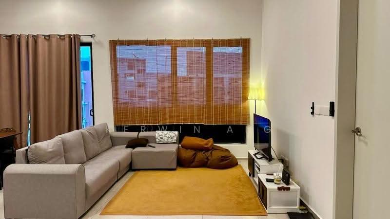 Kondominium untuk Dijual di EdgeWood Residences @ SkySanctuary - Kerwin Ang - Living Room - PropertyGuru.com.my