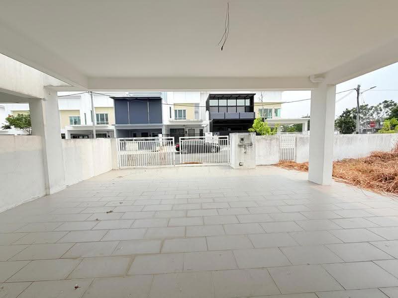2-storey Terraced House for Sale in Bandar Seri Impian (Kluang) - May Tan - Exterior - PropertyGuru.com.my