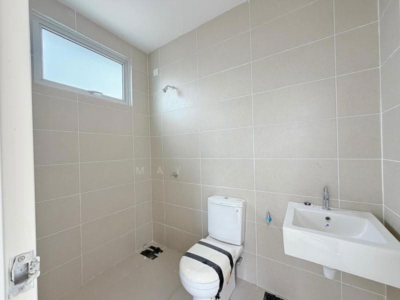 2-storey Terraced House for Sale in Bandar Seri Impian (Kluang) - May Tan - Bathroom - PropertyGuru.com.my