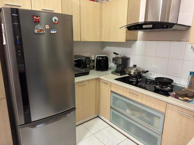 Kondominium untuk Dijual di Seri Maya Condominium - CH Ng - Kitchen - PropertyGuru.com.my