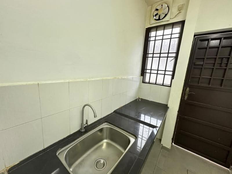 Rumah Teres 1-Tingkat untuk Dijual di Skudai (Johor) - Cony Ong - Kitchen - PropertyGuru.com.my