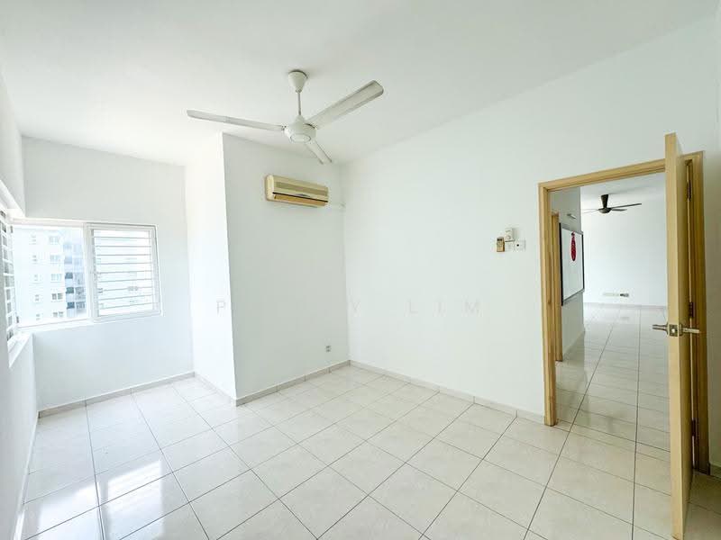 Kondominium untuk Dijual di Desa Impiana - Peggy Lim - Living Room - PropertyGuru.com.my