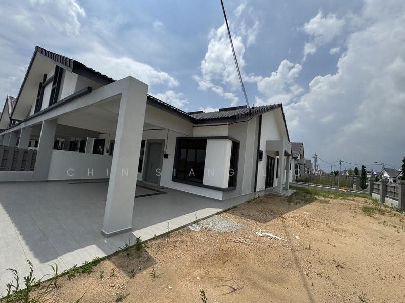 1-storey Terraced House for Sale in Jasin (Melaka) - Chin Siang Liow - Exterior - PropertyGuru.com.my