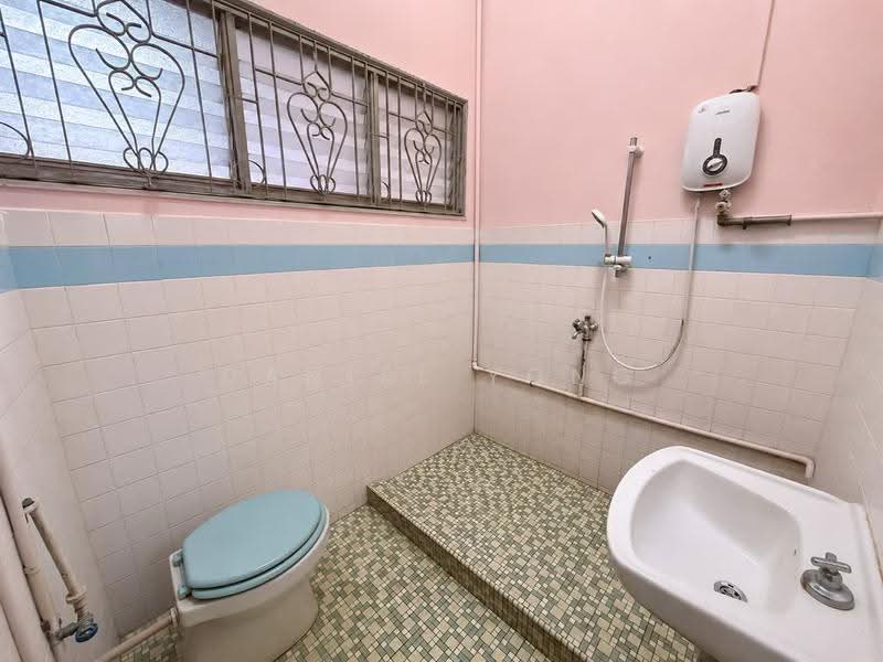 Rumah Teres 1-Tingkat untuk Dijual di Johor Bahru (Johor) - Daniel Yong - Bathroom - PropertyGuru.com.my