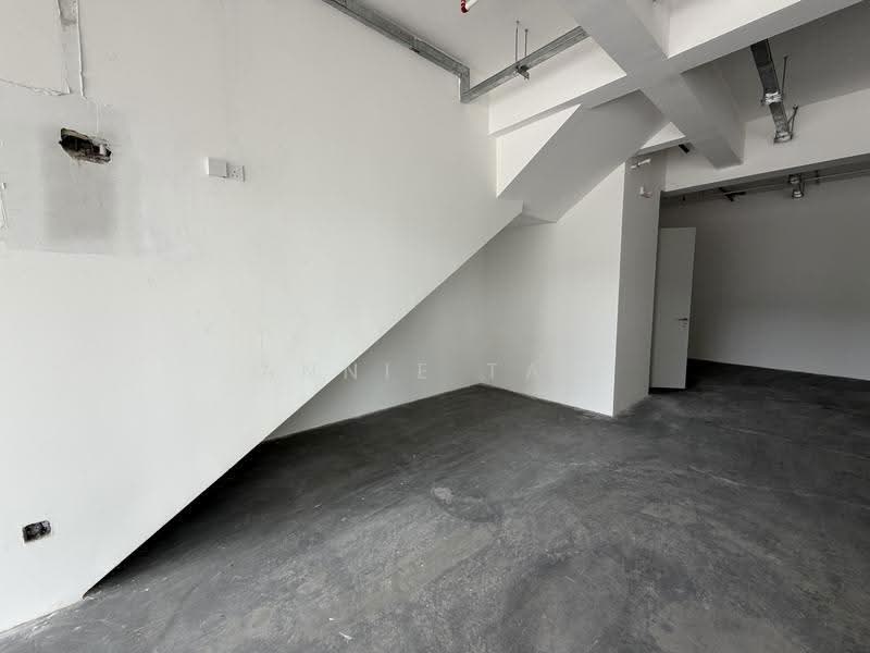 Retail Space for Rent in Tanjung Tokong (Penang) - Annie Tan - Interior - PropertyGuru.com.my
