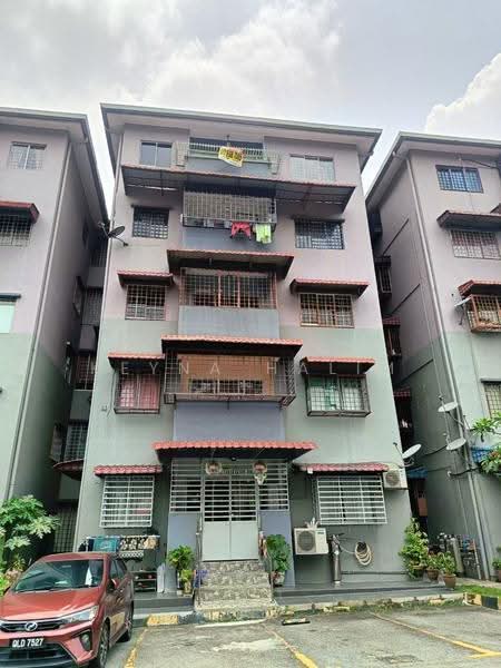 Pangsapuri untuk Dijual di Pangsapuri Putra Indah - Keyna Halim - Exterior - PropertyGuru.com.my