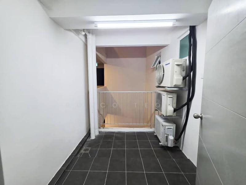Kondominium untuk Disewa di Fairview Residence - Bosco Teoh - Corridor - PropertyGuru.com.my