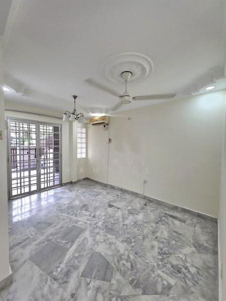 2-storey Terraced House for Sale in Bandar Baru Bangi (Selangor) - Zairul Asrah Zulkefli - Living Room - PropertyGuru.com.my
