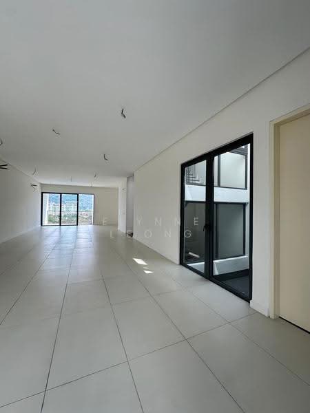 Rumah Teres 3-Tingkat untuk Dijual di Batu Uban (Gelugor) - Elynne Leong - Living Room - PropertyGuru.com.my