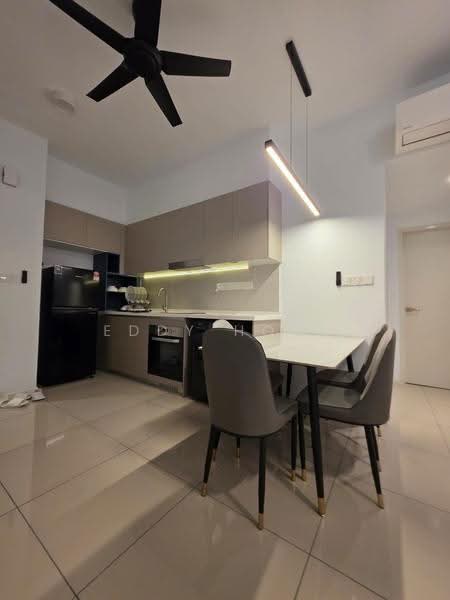 Kediaman Servis untuk Disewa di Residensi Estetik 8 (Est8) - Eddy Hong - Kitchen - PropertyGuru.com.my