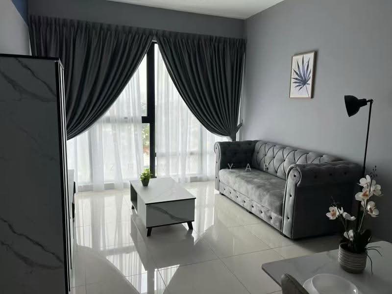 Kediaman Servis untuk Dijual di Southkey Mosaic - Zhiwei Yap - Living Room - PropertyGuru.com.my