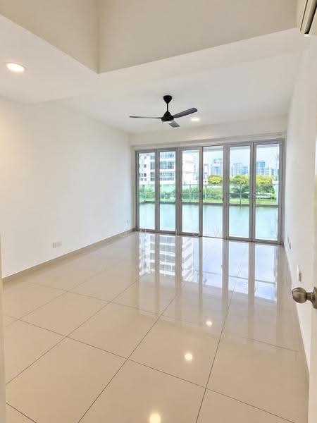 Kondominium untuk Disewa di The Regina - Leon Low - Living Room - PropertyGuru.com.my