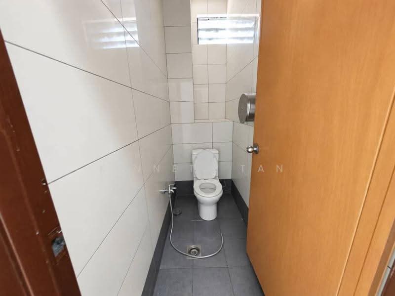 Factory for Rent in Johor Bahru (Johor) - Kenneth Tan - Bathroom - PropertyGuru.com.my