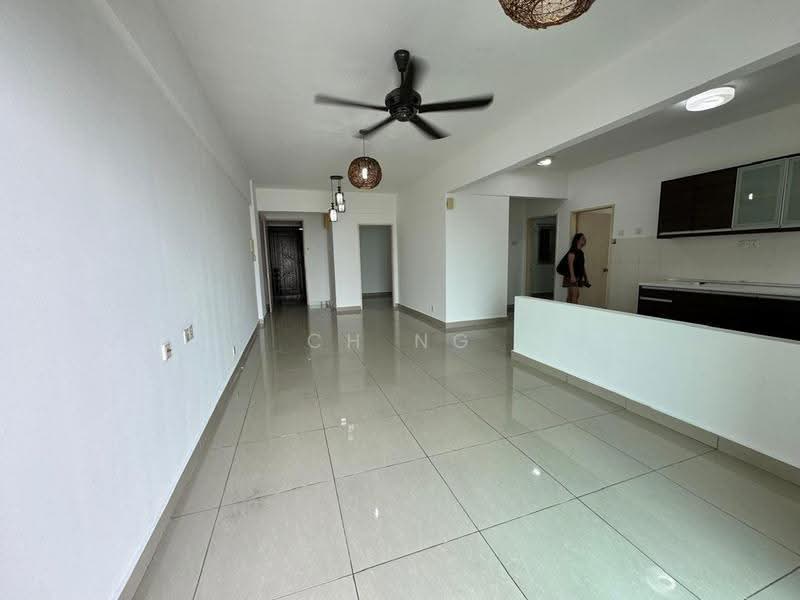 Kondominium untuk Dijual di First Residence (Residensi Unggul) - CH Ng - Living Room - PropertyGuru.com.my